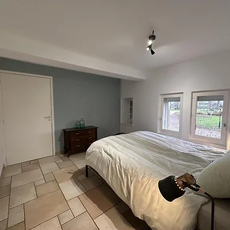 Gite Spacieux Avec Piscine, Jacuzzi Et Activites A Souvigny, Parfait Pour Familles Et Amis - Fr-1-489-509 *