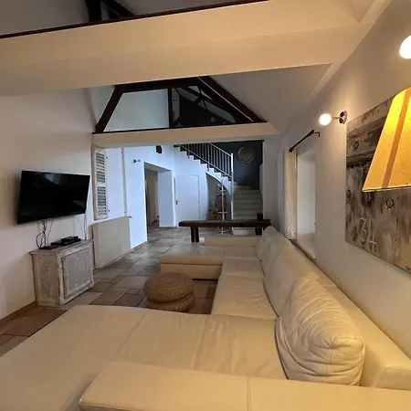 Gite Spacieux Avec Piscine, Jacuzzi Et Activites A Souvigny, Parfait Pour Familles Et Amis - Fr-1-489-509 Tatil Evi