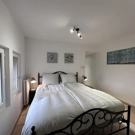 Gite Spacieux Avec Piscine, Jacuzzi Et Activites A Souvigny, Parfait Pour Familles Et Amis - Fr-1-489-509 Tatil Evi