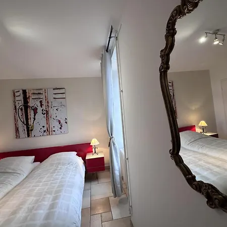 Gite Spacieux Avec Piscine, Jacuzzi Et Activites A Souvigny, Parfait Pour Familles Et Amis - Fr-1-489-509 Tatil Evi